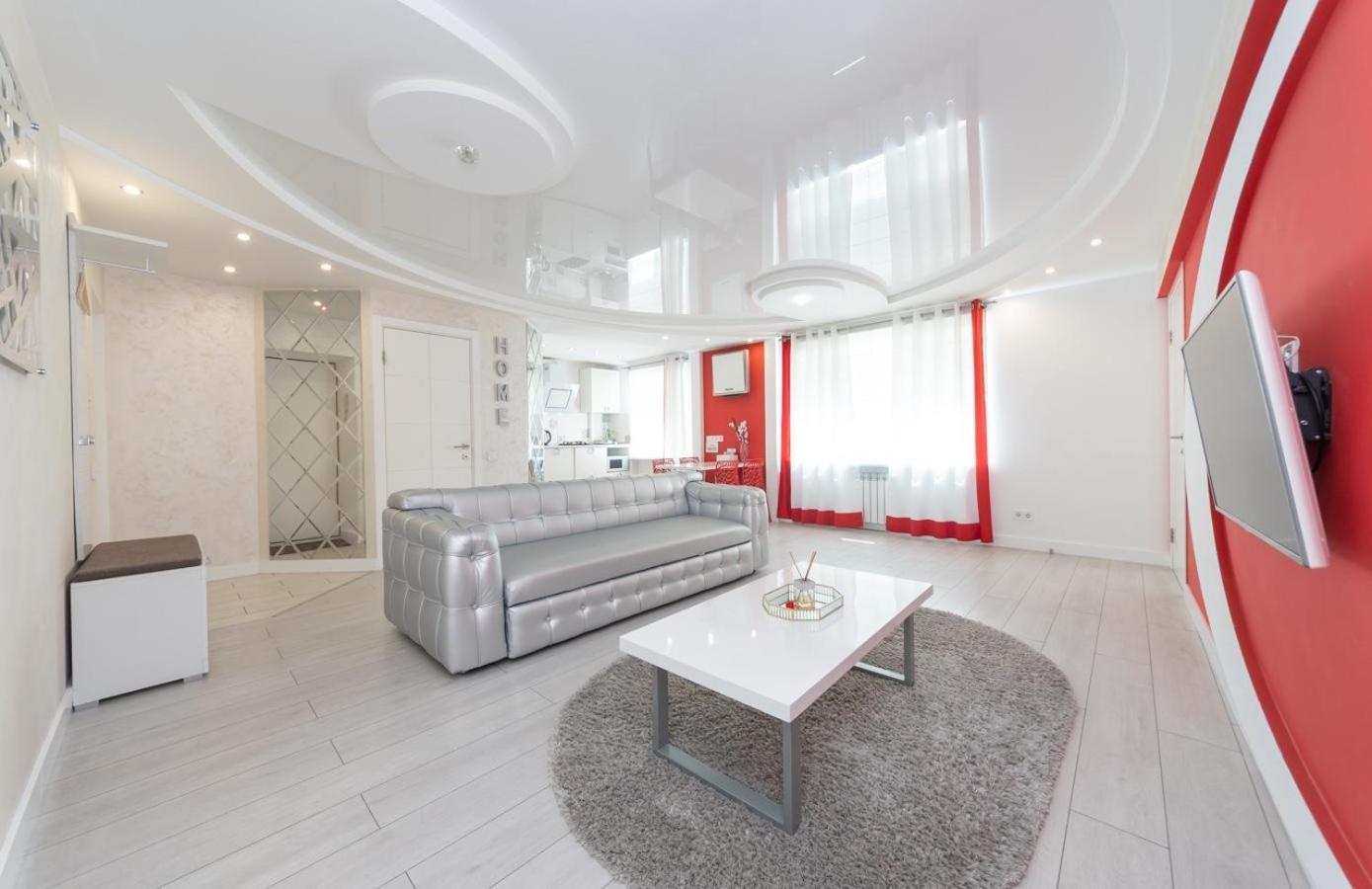 키예프 Flat24 On Lesi Ukrainki 3 아파트 외부 사진