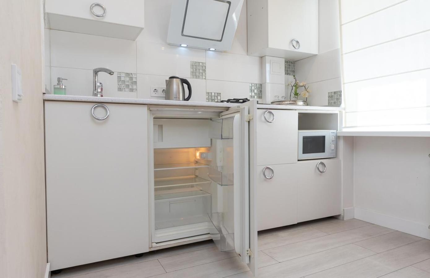키예프 Flat24 On Lesi Ukrainki 3 아파트 외부 사진