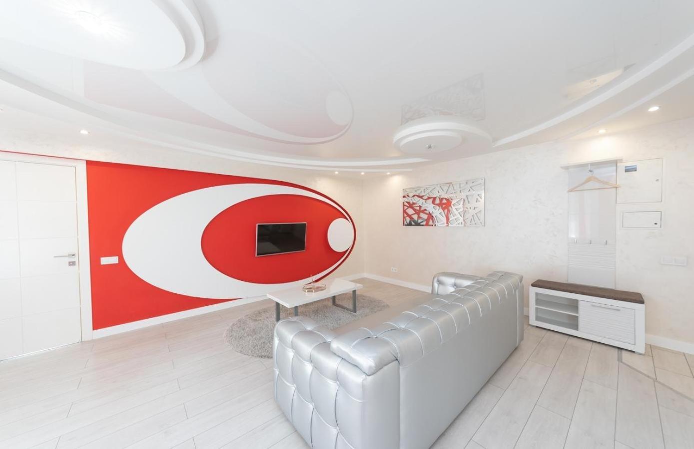 키예프 Flat24 On Lesi Ukrainki 3 아파트 외부 사진